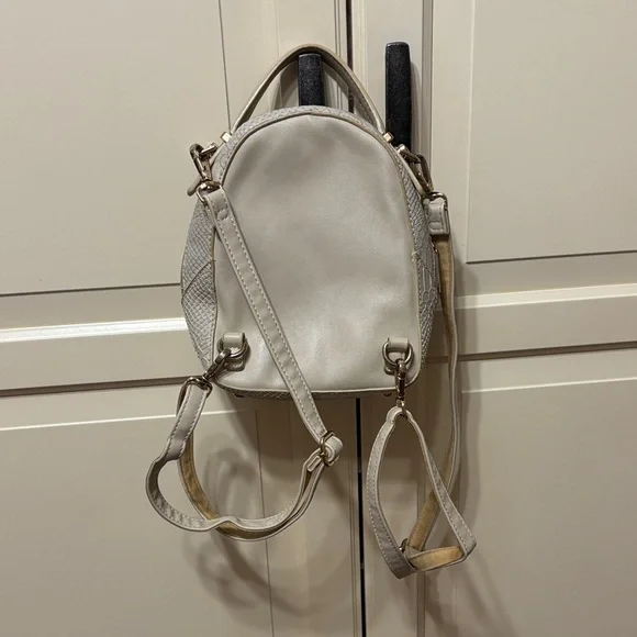 Cream Mini adjustable Backpack - David Jones - Picture 2 of 8